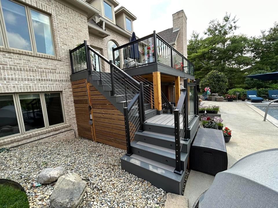 Custom Deck & Railings